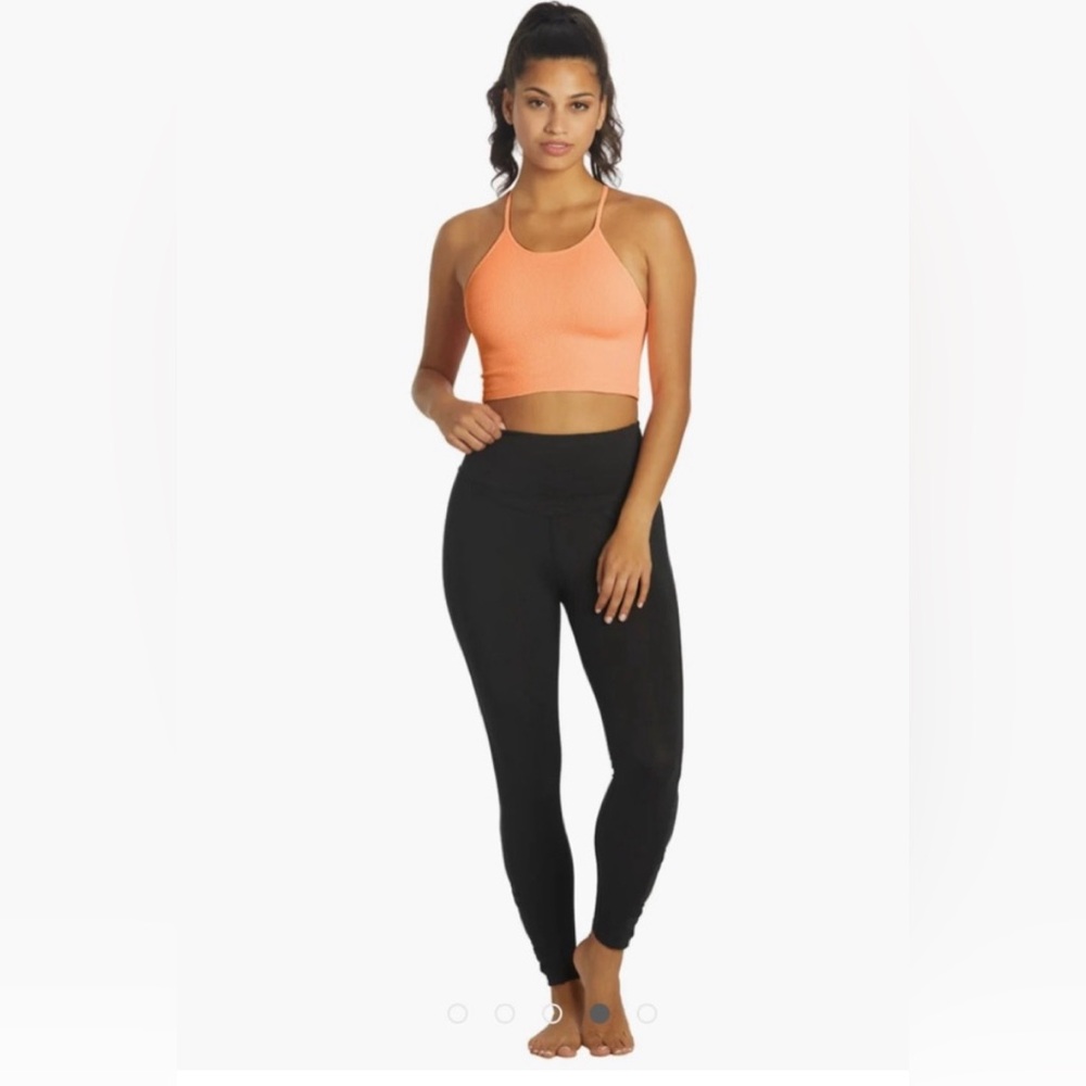 NWT - FPMOVEMENT - Top